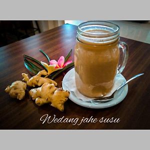 Fortune Front One Hotel Kendari